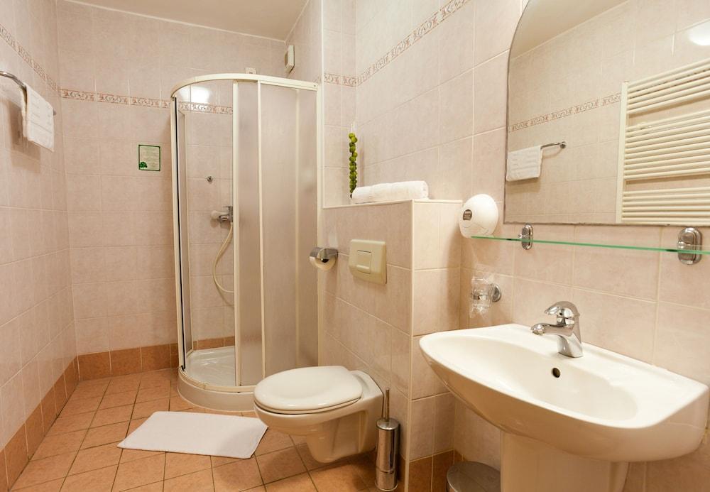 Villa Lovorka - Hotel Resort Drazica Кърк Екстериор снимка