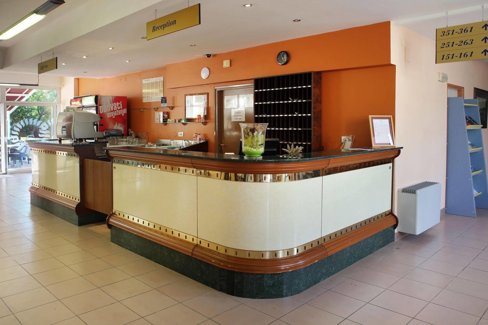 Villa Lovorka - Hotel Resort Drazica Кърк Екстериор снимка